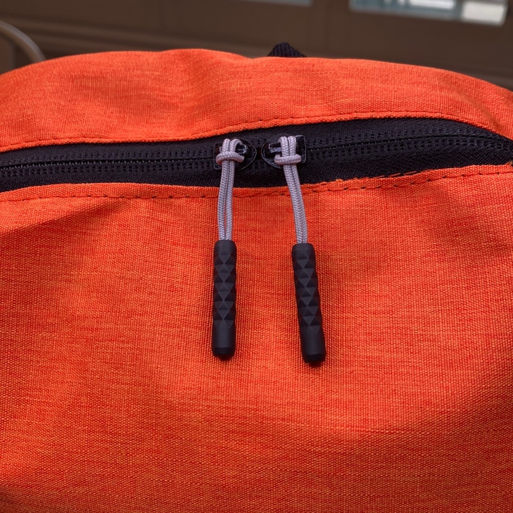 Small & Simple Very Lightweight Backpack Bag for Student & Commuter - Picture 6 of 11